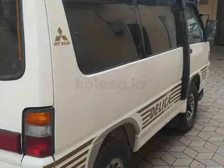 Mitsubishi Delica 1998 года за 2 800 000 тг. в Алматы – фото 4