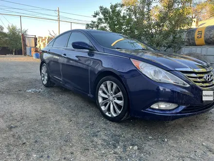 Hyundai Sonata 2010 года за 4 000 000 тг. в Атырау – фото 3