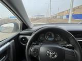 Toyota Corolla 2016 года за 8 100 000 тг. в Атырау – фото 2