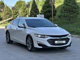 Chevrolet Malibu 2019 года за 7 750 000 тг. в Шымкент – фото 3
