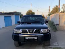 Nissan Patrol, 2000