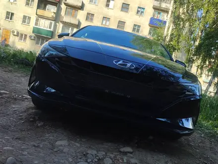 Hyundai Elantra 2021 года за 9 500 000 тг. в Усть-Каменогорск