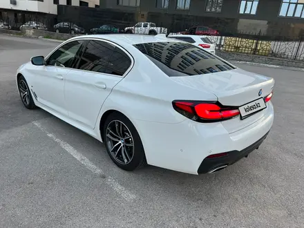 BMW 520 2021 года за 27 000 000 тг. в Алматы