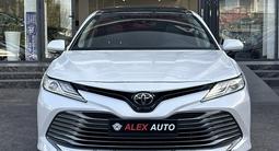 Toyota Camry 2018 года за 13 800 000 тг. в Шымкент – фото 2