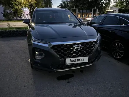 Hyundai Santa Fe 2019 года за 13 500 000 тг. в Караганда – фото 9