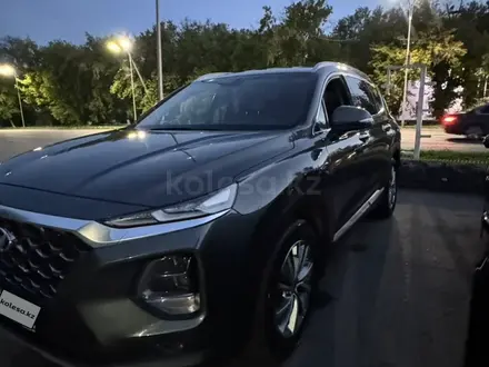 Hyundai Santa Fe 2019 года за 13 500 000 тг. в Караганда – фото 12