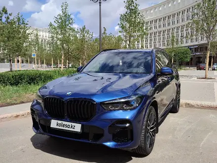 BMW X5 2021 года за 42 000 000 тг. в Астана