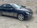 Mercedes-Benz C 240 2002 года за 1 800 000 тг. в Актобе
