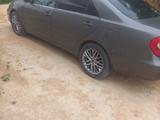 Toyota Camry 2004 годаүшін4 500 000 тг. в Жанаозен – фото 2