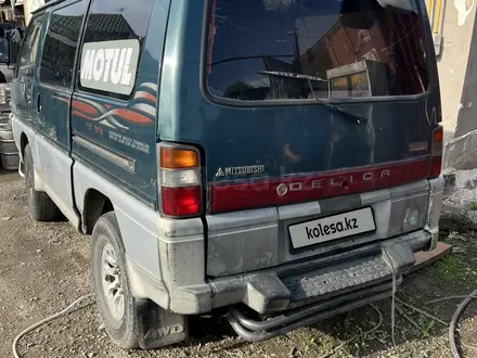 Mitsubishi Delica 1993 года за 800 000 тг. в Алматы – фото 3