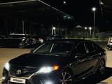 Toyota Camry 2019 года за 11 200 000 тг. в Шымкент – фото 3