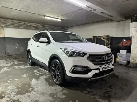 Hyundai Santa Fe 2016 года за 8 900 000 тг. в Астана – фото 3
