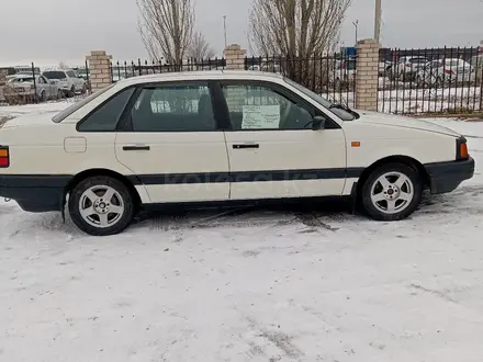 Volkswagen Passat 1992 года за 1 370 000 тг. в Актобе – фото 2