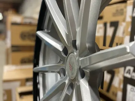 R20 9J ET32 5x114, 3 73.1 BRUSHED SILVER FACE + PIANO BLAC за 480 000 тг. в Алматы – фото 5