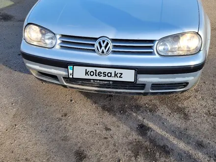 Volkswagen Golf 2001 года за 2 900 000 тг. в Астана
