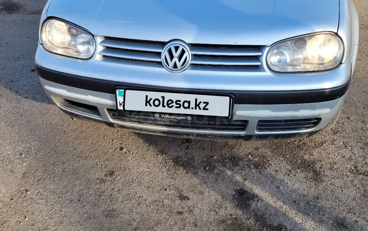 Volkswagen Golf 2001 года за 2 900 000 тг. в Астана