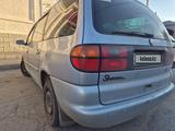 Volkswagen Sharan 2000 года за 1 200 000 тг. в Павлодар – фото 4