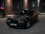 BMW 525 1991 года за 800 000 тг. в Петропавловск – фото 2