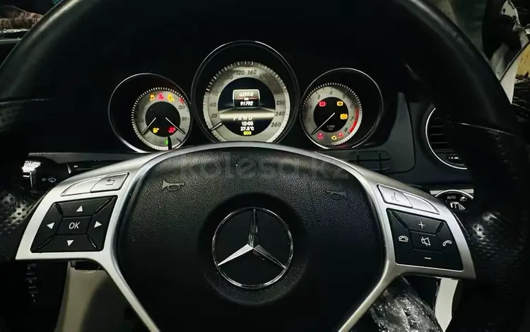 W204 панель щиток приборов за 40 000 тг. в Алматы