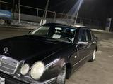 Mercedes-Benz E 280 1998 года за 3 300 000 тг. в Есик – фото 2