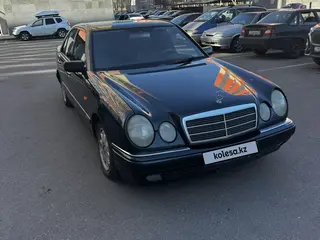 Mercedes-Benz E 280