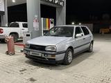 Volkswagen Golf 1992 годаүшін1 300 000 тг. в Уральск