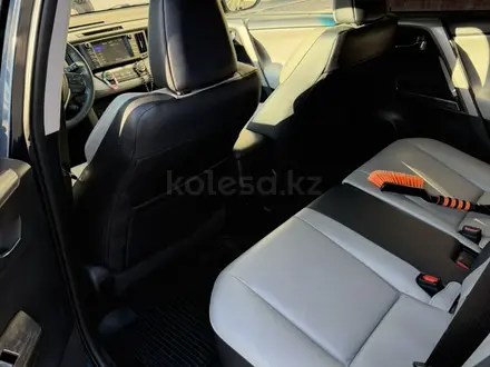 Toyota RAV4 2017 года за 11 200 000 тг. в Астана – фото 5
