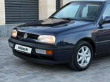 Volkswagen Golf 1994 годаүшін1 850 000 тг. в Тараз