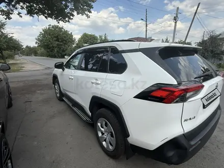 Toyota RAV4 2020 года за 11 500 000 тг. в Алматы – фото 12