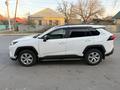 Toyota RAV4 2020 года за 11 500 000 тг. в Алматы – фото 2
