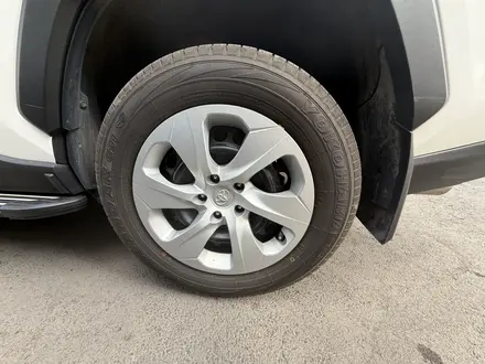 Toyota RAV4 2020 года за 11 500 000 тг. в Алматы – фото 8