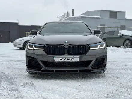 BMW 530 2021 года за 32 000 000 тг. в Алматы – фото 2