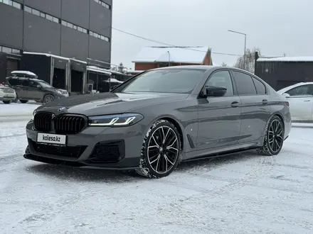 BMW 530 2021 года за 32 000 000 тг. в Алматы – фото 3