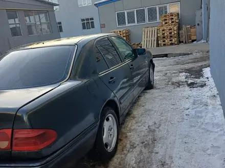 Mercedes-Benz E 230 1996 года за 2 000 000 тг. в Алматы – фото 7