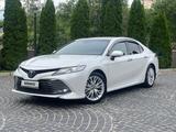 Toyota Camry 2019 года за 15 000 000 тг. в Алматы – фото 2