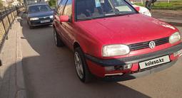 Volkswagen Golf 1994 года за 1 400 000 тг. в Астана