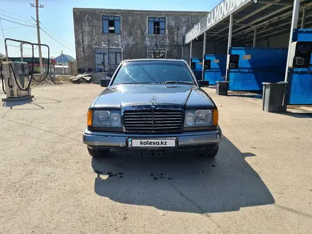 Mercedes-Benz E 230 1992 года за 1 100 000 тг. в Тараз – фото 2