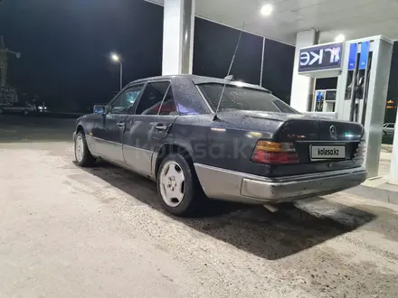 Mercedes-Benz E 230 1992 года за 1 100 000 тг. в Тараз