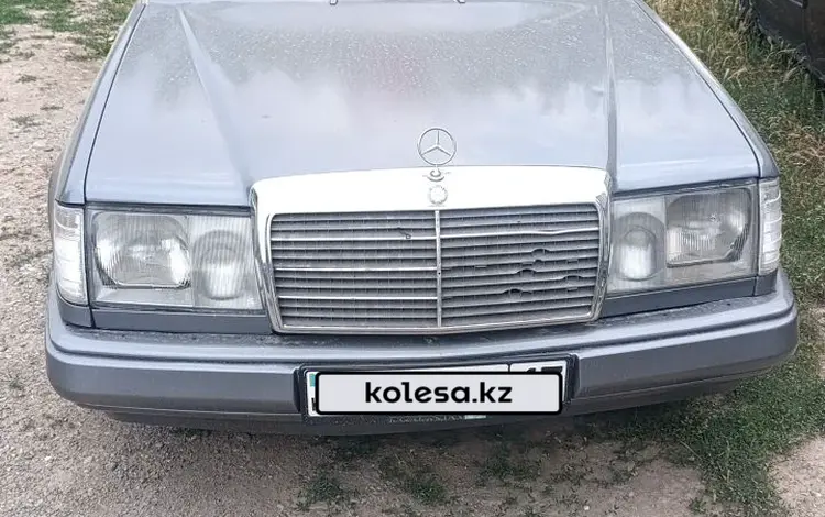 Mercedes-Benz E 230 1990 года за 1 100 000 тг. в Караганда