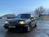 Mercedes-Benz E 220 1994 годаүшін2 700 000 тг. в Тараз – фото 2