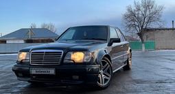 Mercedes-Benz E 220 1994 годаүшін2 700 000 тг. в Тараз – фото 3