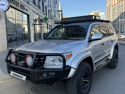 Toyota Land Cruiser 2014 года за 35 000 000 тг. в Астана