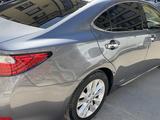 Lexus ES 300h 2013 года за 9 000 000 тг. в Актау – фото 3