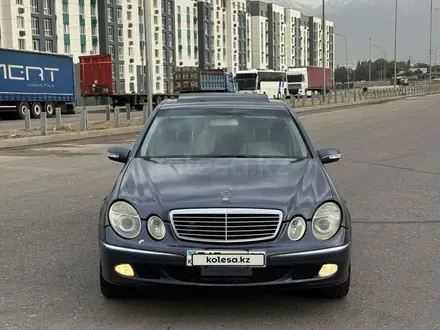 Mercedes-Benz E 320 2004 года за 5 700 000 тг. в Алматы