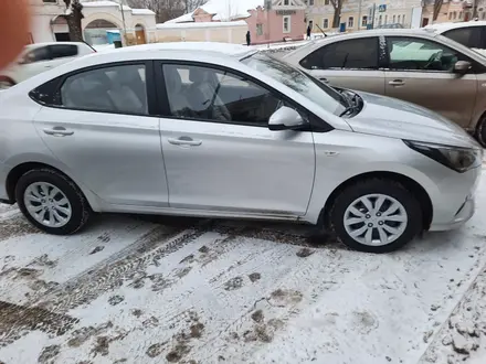 Hyundai Accent 2021 года за 7 500 000 тг. в Уральск – фото 3
