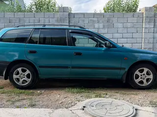 Toyota Carina E