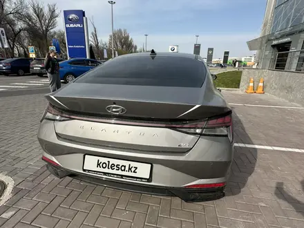 Hyundai Elantra 2023 года за 11 800 000 тг. в Алматы – фото 6