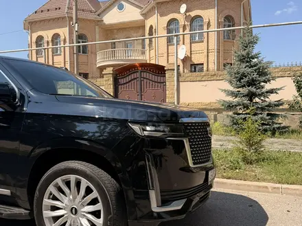 Cadillac Escalade 2023 года за 53 850 000 тг. в Астана – фото 11