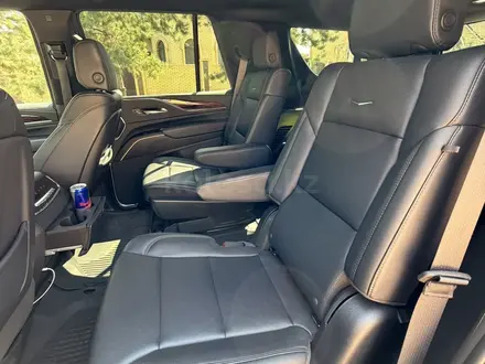 Cadillac Escalade 2023 года за 53 850 000 тг. в Астана – фото 18