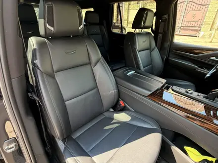 Cadillac Escalade 2023 года за 53 850 000 тг. в Астана – фото 20